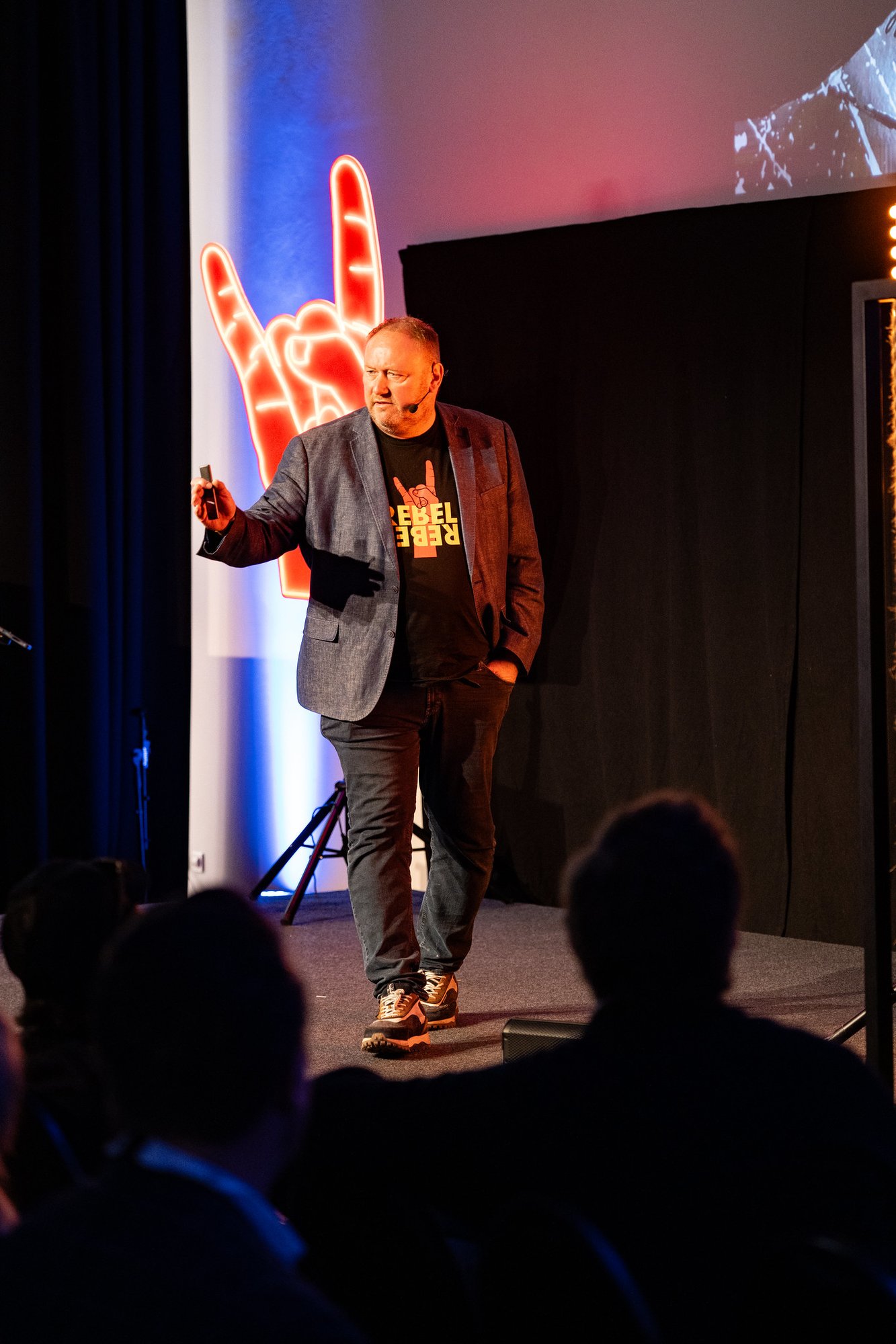 spreker Geert Van Mol op podium